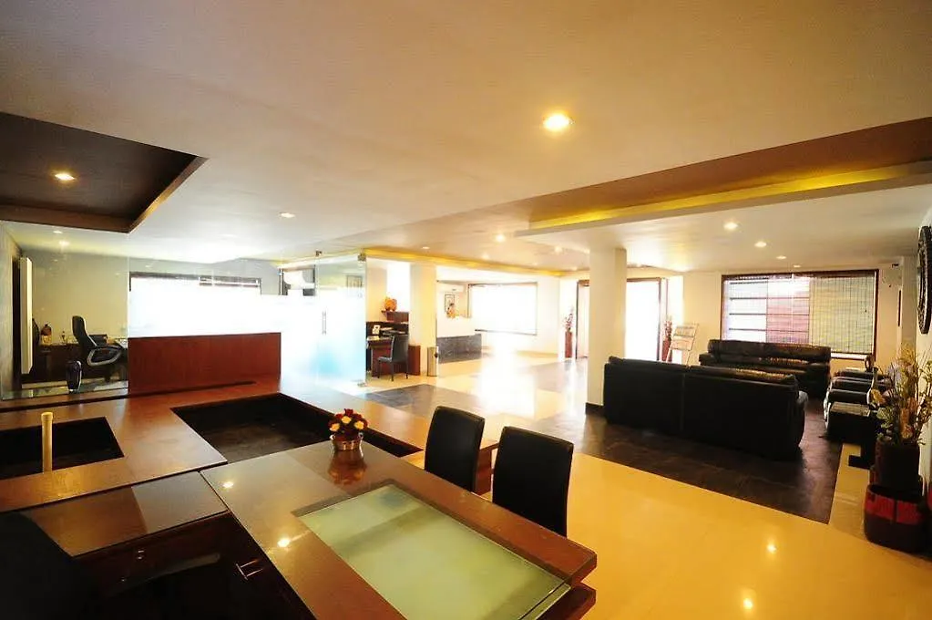 *** Hotel The Viceroy Comforts Mysore India